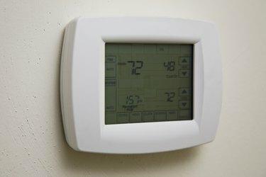 Jutiklinio ekrano termostatas