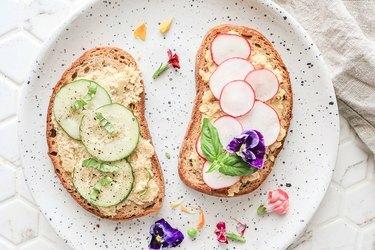 Veganski tost s ricottom