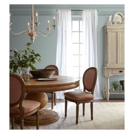 „Magnolia Home“ dažai lietingomis dienomis valgomajame