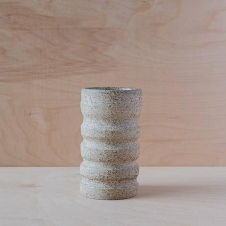 vaso de cerâmica contemporâneo mínimo