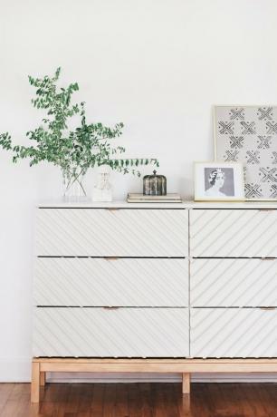 Como organizar roupas com cômoda hack ikea branca diy