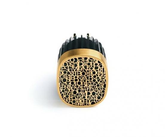 „Diptyque“ elektros sieninis difuzorius (120 USD) + „Baies“ įdėklas (48 USD)