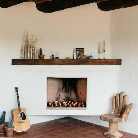 maneiras de decorar para velas de outono na lareira