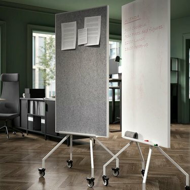 Elloven Whiteboard / Noticeboard مع عجلات