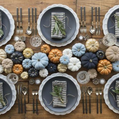 إعدادات طاولة عيد الشكر الجميلة