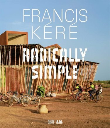 livro com texto Francis Kéré: radicalmente simples