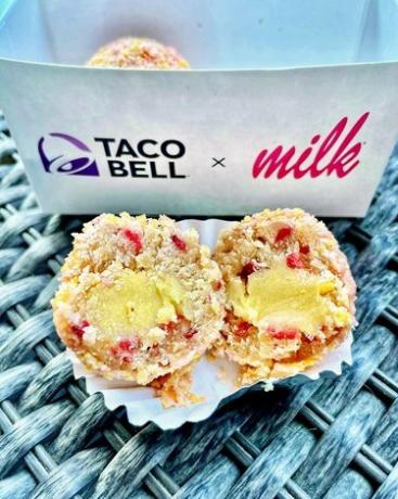 Taco Bell and Milk Bar Mansikka Bell Tryffeli