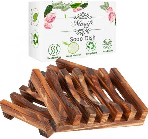 Compleet met latten om je zeep aan de lucht te laten drogen, is deze houten schaal perfect voor rustieke of op de natuur geïnspireerde badkamers.