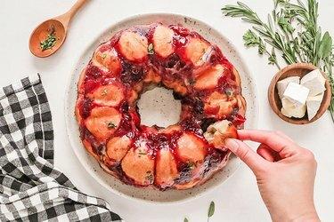 Pão de Macaco Brie de Cranberry