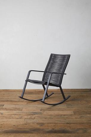 Cadeira de balanço contemporânea Terrain feita de tecido preto