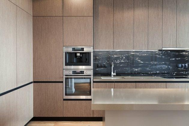 Ankastre cihaz ile modern ve yeni mutfak