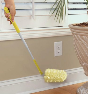 „Swiffer Dusters“ sunkiųjų prailginamas pradinio rinkinio komplektas