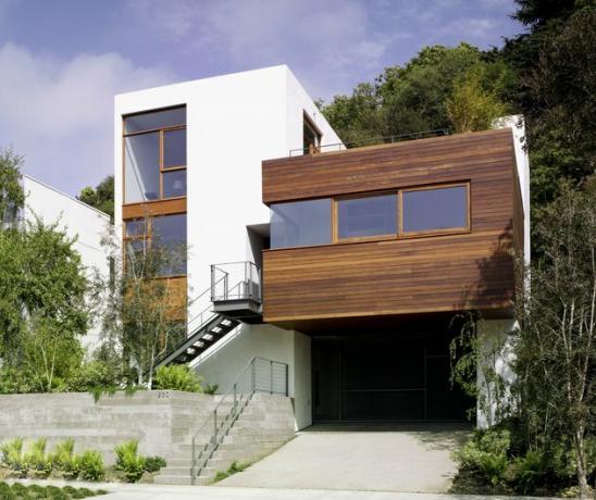 Casa Moderna de Estuque e Madeira