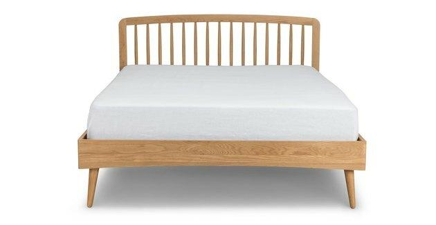 المادة خشب السرير