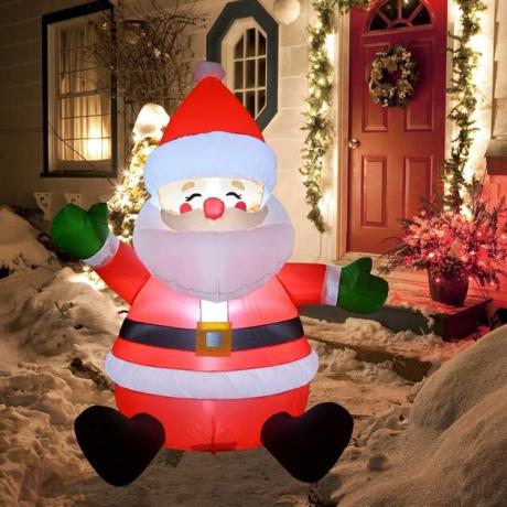 Illuminato con luci a LED, questo Babbo Natale dall'aspetto gioioso può diffondere lo spirito natalizio dal tuo prato per tutta la notte.