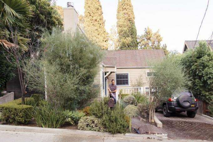 Sparato di esterno domestico e giardino anteriore