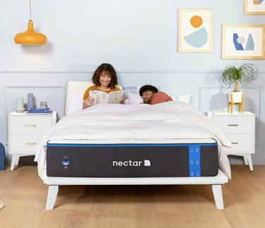 Nectar Memory Foam Queen -patja, 799 dollaria