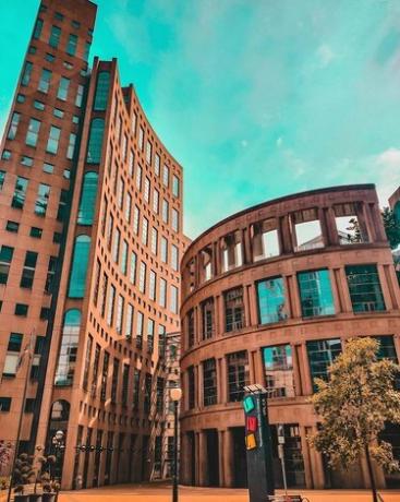 imagem do exterior da biblioteca central de vancouver