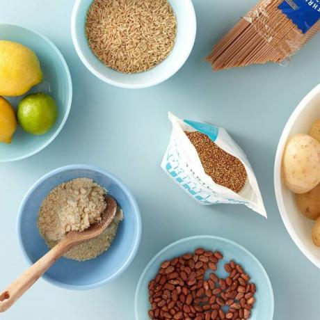 próspero mercado de alimentos básicos