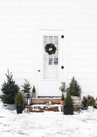 Buiten kerstkrans op terras van The Merrythought