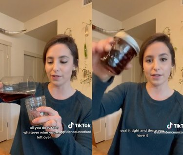 Слика на подељеном екрану жене која сипа вино у масонску теглу и затим је држи.
