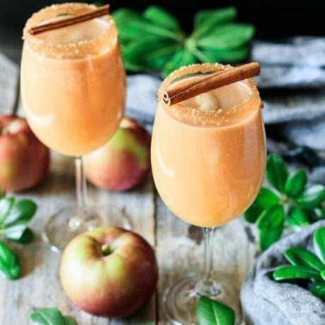 Saboreie o Flavor Caramel Apple Mocktail
