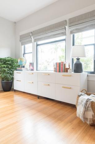 hack glam IKEA sideboard para armazenamento de escritório com ideias de armazenamento de escritório doméstico