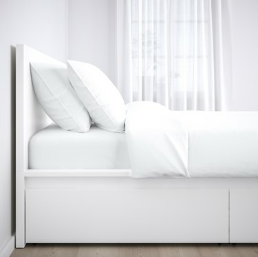 Cama Queen Malm, $ 274 $ 239