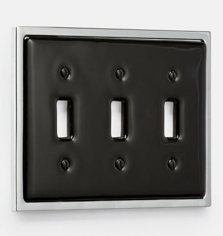 placa do interruptor de luz preta e cromada