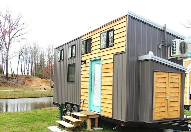 Uma espiada em um dos retiros de férias para alugar em uma vila de micro-casas perto das Great Smoky Mountains em Flat Rock, Carolina do Norte.