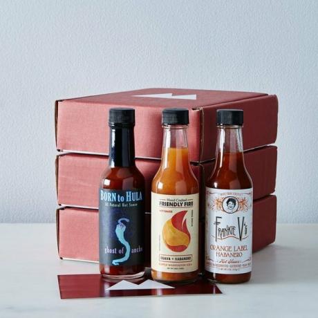 Assinatura trimestral de molho picante da Fuego Box, US $ 120