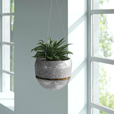 Plantador de metal pendurado