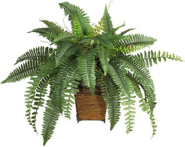planta falsa em vaso marrom