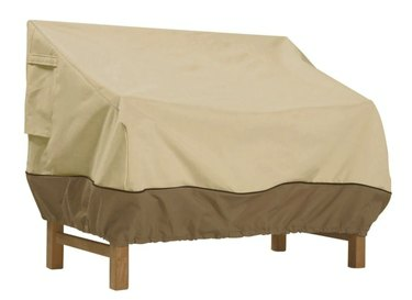 Klassiset tarvikkeet Patio Loveseat Cover, 49,98 dollaria