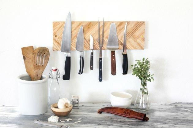 como organizar o armário da cozinha com porta-faca DIY de parede
