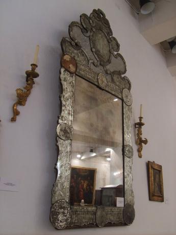 Venecijos veidrodis su XVII amžiaus kinų motyvais