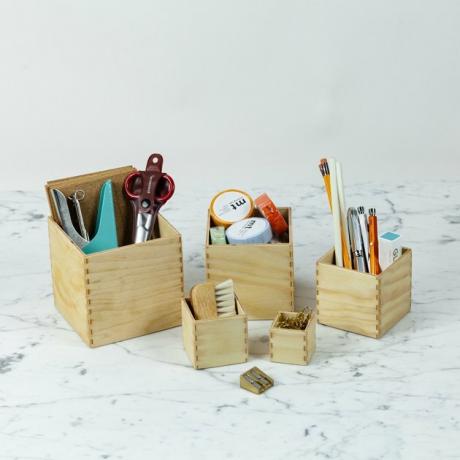 Conjunto pequeno de 5 caixas de brinquedos da Grimm como organizadores de mesa