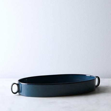 assadeira de cerâmica, torradeira oval azul da Food52 x Dansk