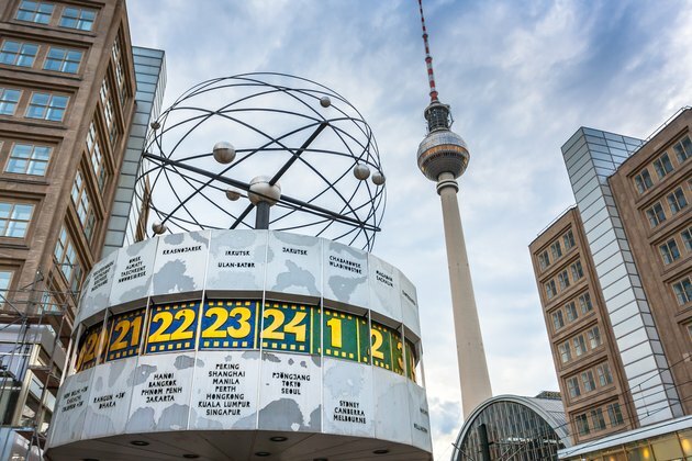 Il Weltzeituhr (orologio mondiale) ad Alexanderplatz, Berlino