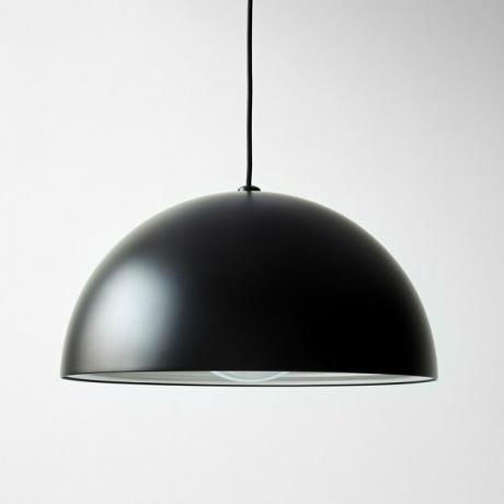 iluminação contemporânea da sala de jantar com pendente em forma de cúpula