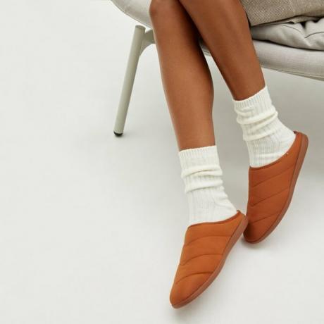 „Everlane“ „ReNew“ šlepetė