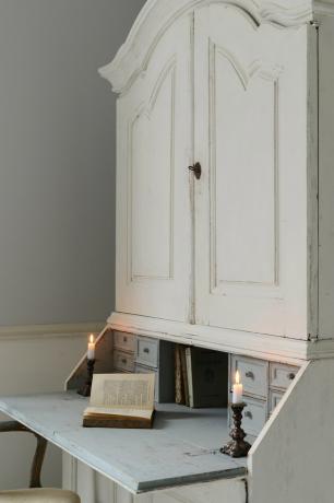Ideias para organização de mesas com cabana antiquada com técnica de pintura antiga da White & Faded
