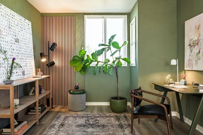 Hunker House πράσινο γραφείο με έπιπλα και χαλί