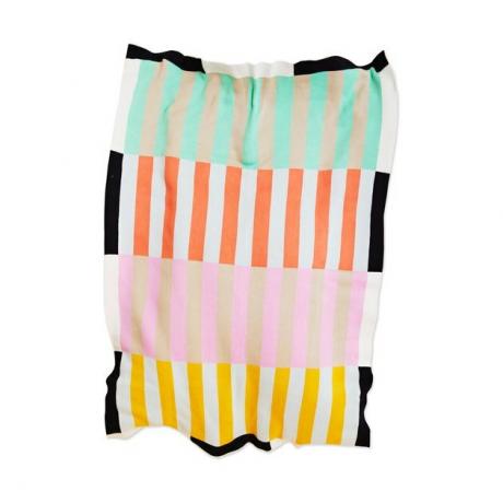 Dusen Dusen Stripe Throw ، 180 دولارًا