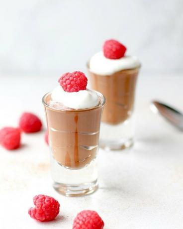 Marisa Moore veganų šokolado avokadų pudingas