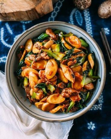 Os Woks da Vida Bolos de Arroz Frito Mexido (Chao Nian Gao)