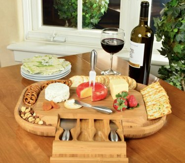 Picnic At Ascot Malvern Deluxe Bamboo Cheese Board Set