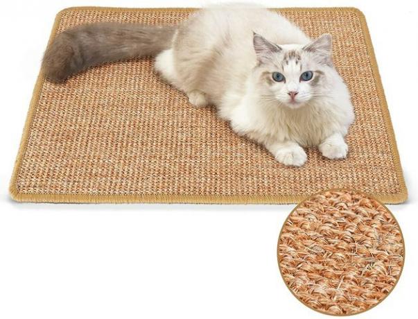 Evita que tu gato arañe los muebles con este tapete rascador. Se puede colocar en el suelo para arañar ocasionalmente o como una alfombra de arena.