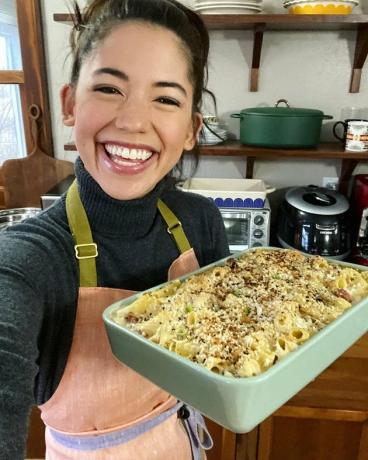 Molly Yeh, mano vardas, jūs laikote viską, kas yra bagel mac ir sūris
