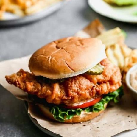 Skonis geresnis iš „Scratch Chick-fil-A“ traškaus vištienos sumuštinio